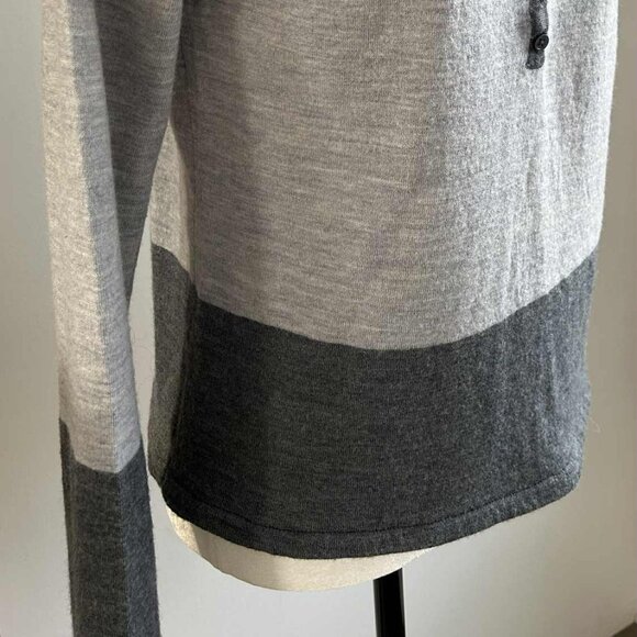 Max Studio 100% Extrafine Merino Wool Two-Tone Henley Sweater in Gray – US XL - Picture 2 of 11